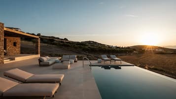 Vila, para fumantes | 4 quartos