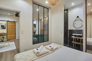 Apartamento | 1 quarto, espaço de trabalho para notebook