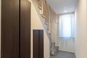 Basic Suite | Travel crib, free WiFi, bed sheets - LAKU HOTEL ASAKUSA (Tokyo)