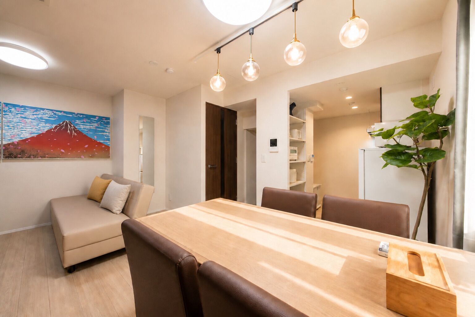 Room | Living area | 0-inch flat-screen TV with cable channels