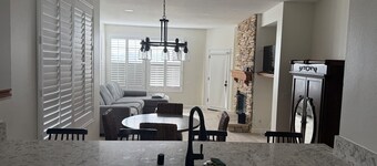 2-bedroom condo in the Sierra Del Oro neighborhood in Corona, CA with AC, WiFi.