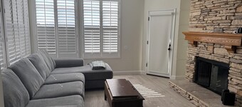 2-bedroom condo in the Sierra Del Oro neighborhood in Corona, CA with AC, WiFi.