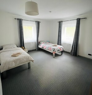 3 chambres, Wi-Fi, draps fournis