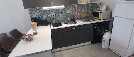Microwave, stovetop