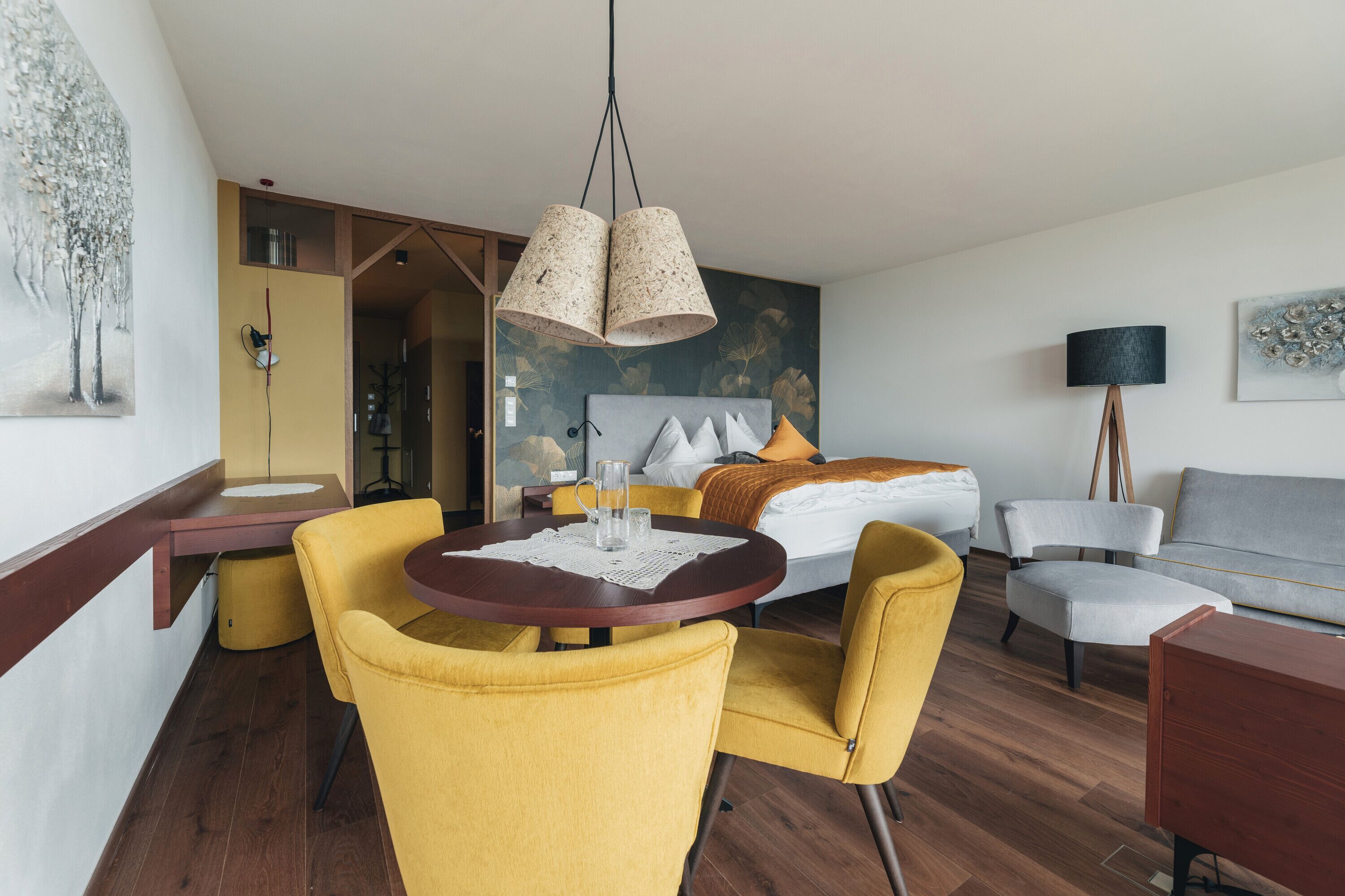 2 bedrooms, WiFi, bed sheets, wheelchair access