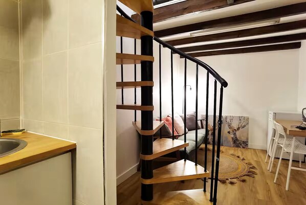 Interior - Stylish Marais Duplex near Pompidou & Metro (Paris)