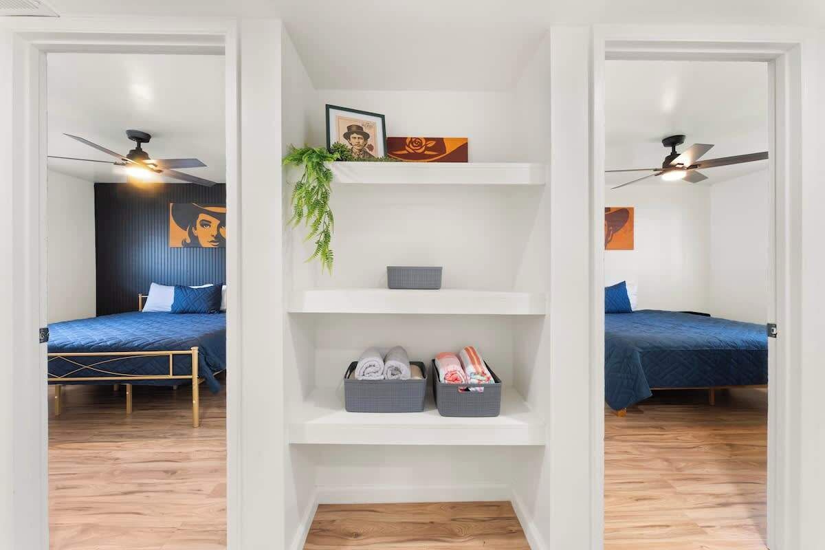 Bureau, fer et planche à repasser, Wi-Fi, draps fournis