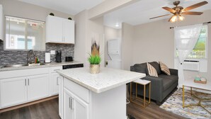 Unclassified image, 3 of 31, button - Comfortable 1BR in Northside • Long-Term Ready (Houston)