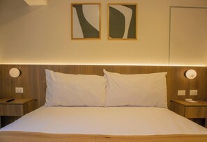 1 bedroom, iron/ironing board, WiFi, bed sheets - w* | Exceptional 1BR w/ Balcony  in San Isidro (San Isidro)