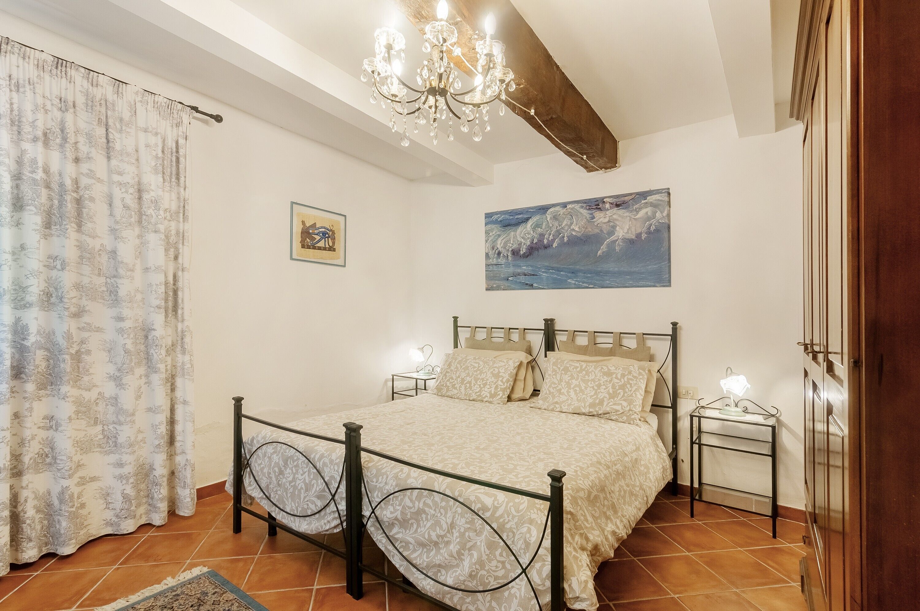 4 soverom, strykejern/-brett, wi-fi og sengetøy