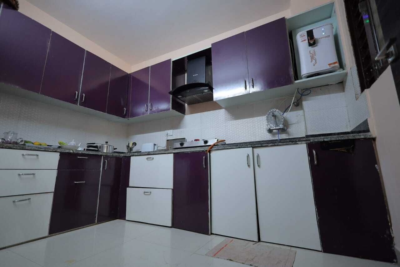 大型冷蔵庫、食器洗い機、トースター、電動泡立て器