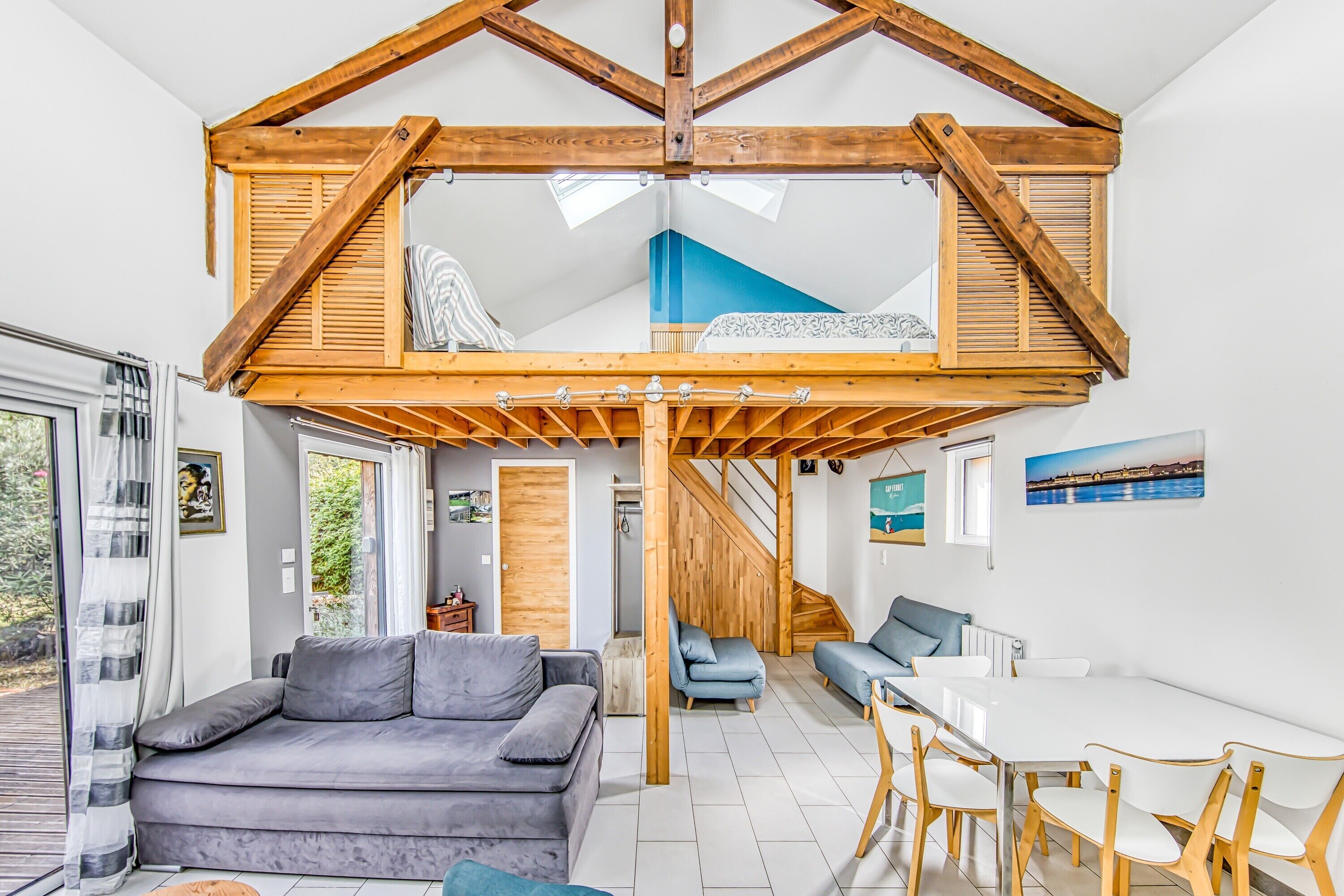 Télévision, table de tennis de table