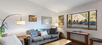Enjoy a quiet neighborhood setting with quick access to downtown Missoula, local trails, and the Clark Fork River. Whether you're here to relax or explore, this bright and inviting space is the perfect base.