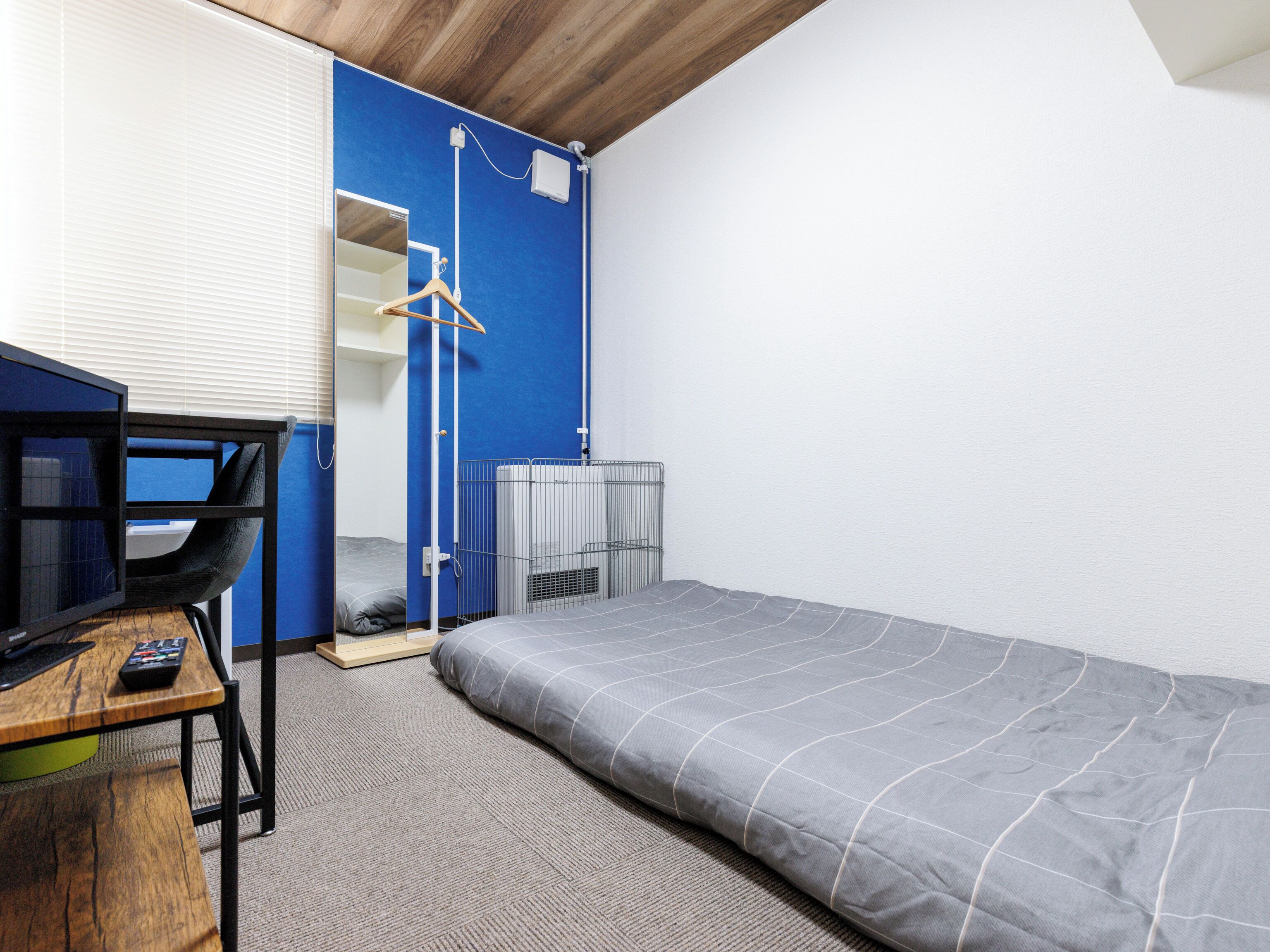 Single Room, Non Smoking, Shared Bathroom (C) | Free WiFi