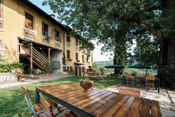 Front of property - Agriturismo Le Noci (Tarzo)