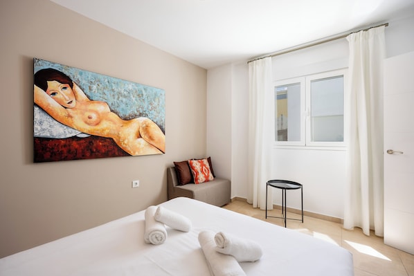 1 bedroom, iron/ironing board, WiFi, bed sheets