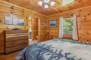 Schreibtisch, WLAN, Bettwäsche, Rollstuhlgeeignet