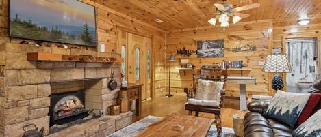 Télévision, cheminée