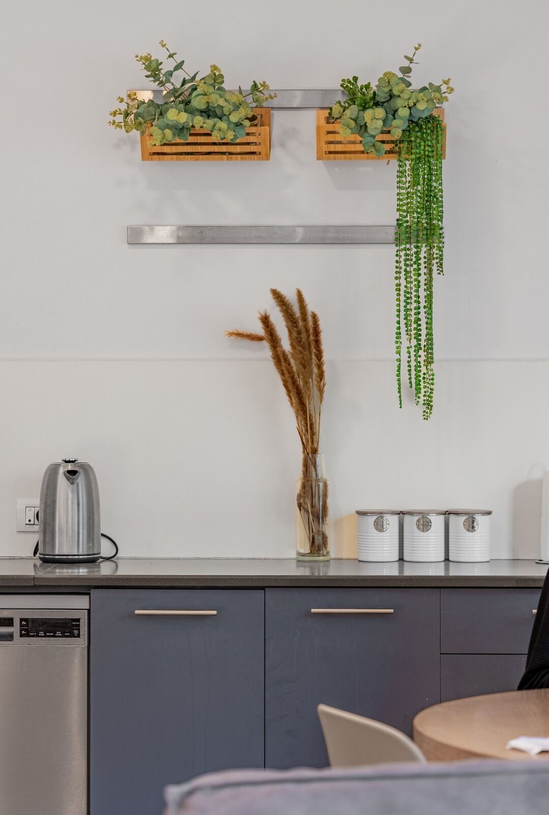 Family Apartment, Garden View | Private kitchen