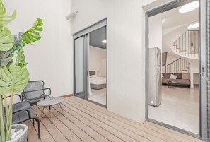 Family Apartment, Garden View | Terrace/patio