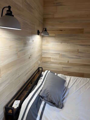 5 bedrooms, iron/ironing board, WiFi, bed sheets - Domaine Labro with Extraordinary View of the Levancou Cirque (Saint georges de luzençon)