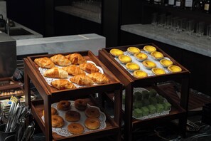 Bữa sáng buffet hàng ngày (88 CNY/mỗi người) 
