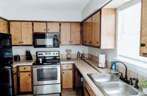 Cozy 2BR Retreat • Stylish & Relaxing Stay