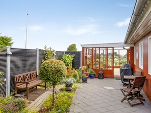 Outdoor dining - "Teja" - 100m from the sea by Interhome (Hejls)