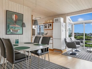 Dining - "Teja" - 100m from the sea by Interhome (Hejls)