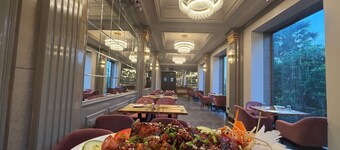 The Supreme Hotel and Banquet
