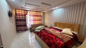 Double Room | Free WiFi - Himaliya Inn Hotel & Restaurant (Naran)