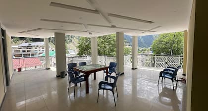 Himaliya Inn Hotel & Restaurant