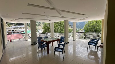 Himaliya Inn Hotel & Restaurant