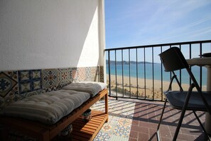 Property grounds - Coastal Getaway with Stunning Views (Empuriabrava)