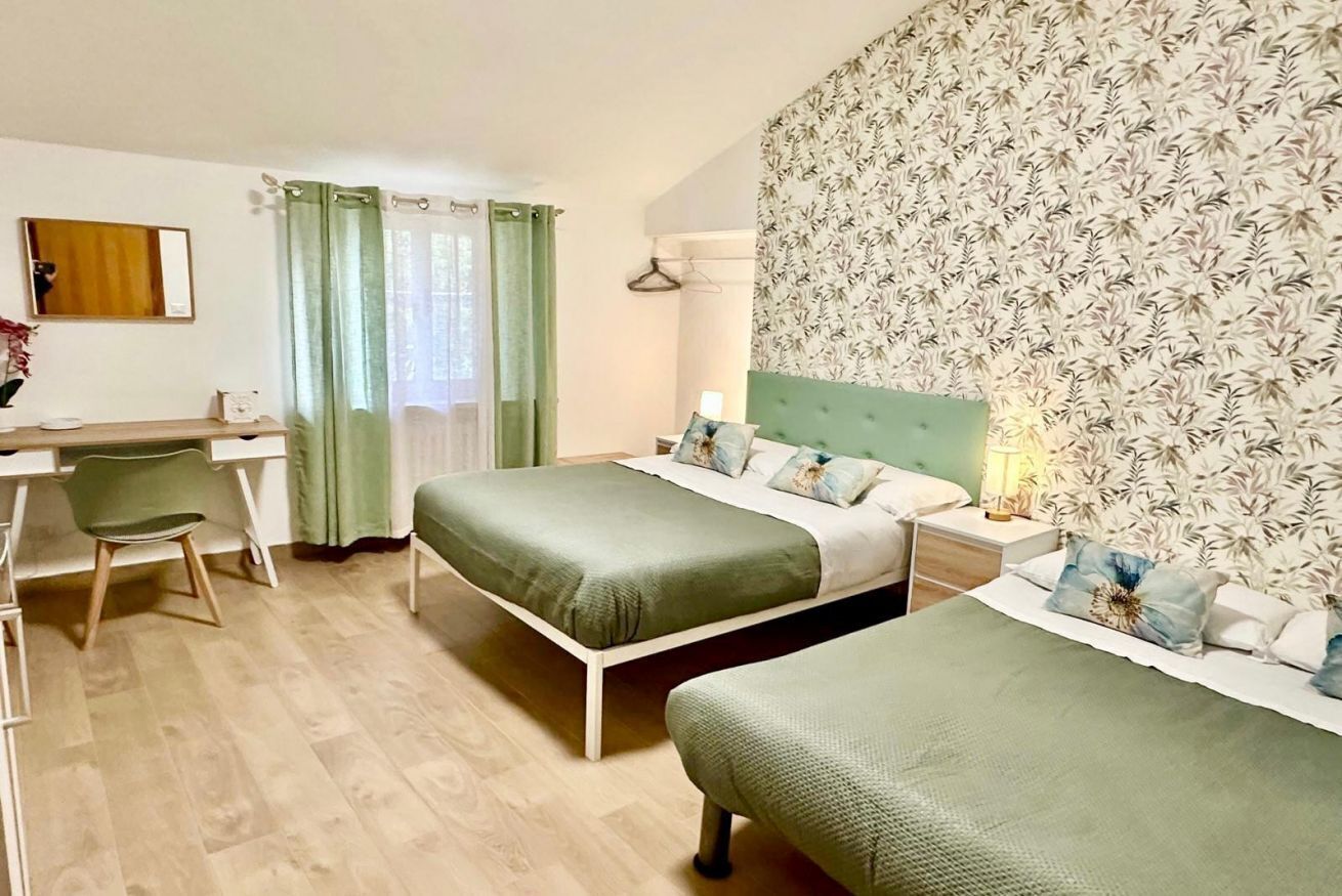 3 bedrooms, iron/ironing board