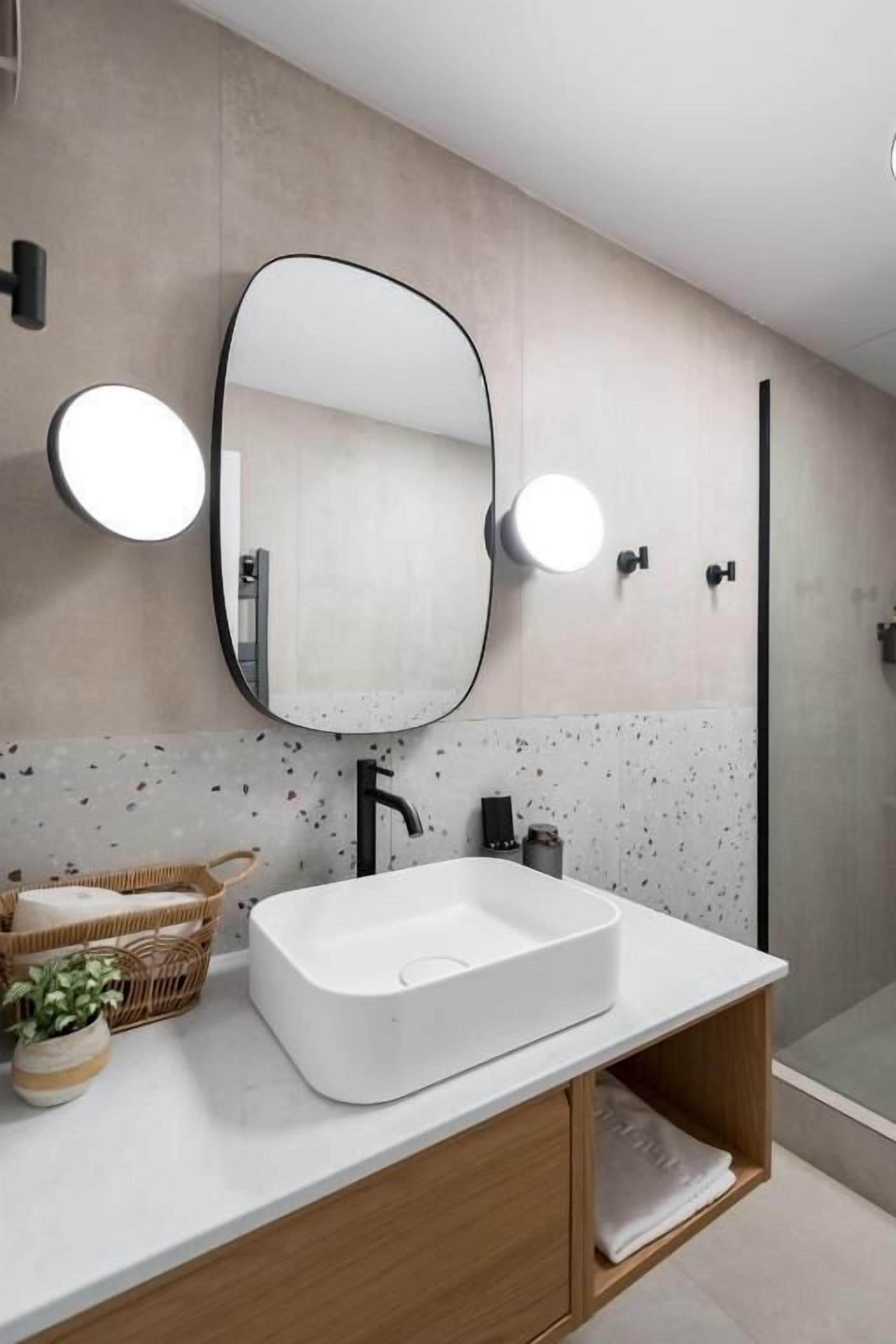 Studio Deluks, Bebas Asap Rokok | Kamar mandi | Shower, pancuran hujan, perlengkapan mandi gratis, dan pengering rambut