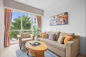 Apartment, 2 Bedrooms, City View | Living area