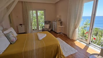 4 sovrum, strykjÀrn/strykbrÀda, wi-fi och sÀngklÀder