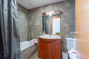 Apartment | Badezimmer