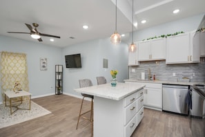 Microwave, oven, stovetop, dishwasher
