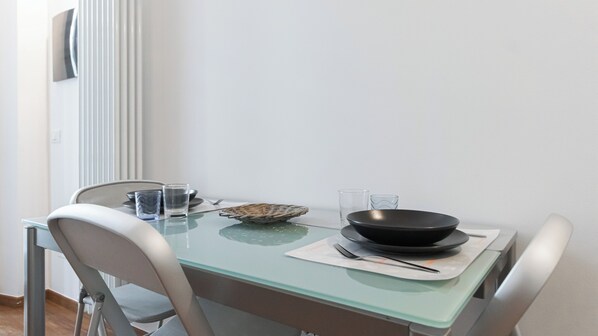 Apartment (1 Bedroom) | Interior - Lulli 13 A (Milan)