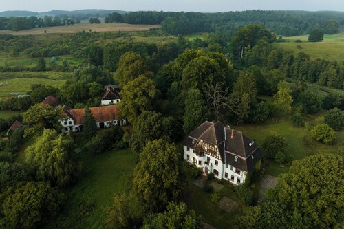 Country villa with 3 vacation apartments and sauna for families and friends