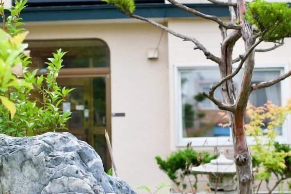 HDO Furano Garden House