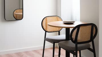 Suíte conforto | Individualmente decorados, individualmente mobiliados, escrivaninha