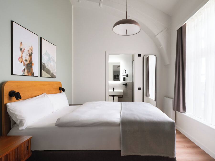 Suite – comfort | Individuelt dekorert, individuelt innredet og skrivebord