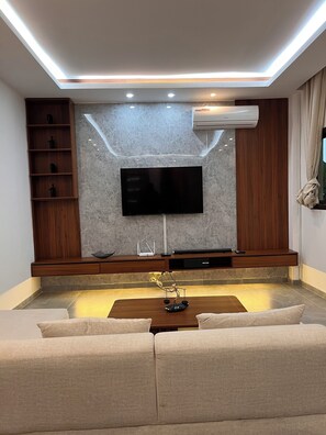 Smart TV - Top Spot Cocody - Private terrace and minibar - Unique decor (Abidjan)