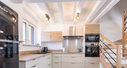 Gßte rénové proche plages, parking, jardin privatif, terrasse sud-est