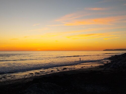 Family home 100m from the beach with TV, Internet and terrace