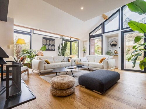 Maison spacieuse avec piscine chauffée, animaux admis