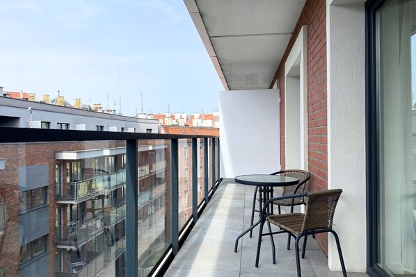 Departamento clásico, balcón | Terraza o patio